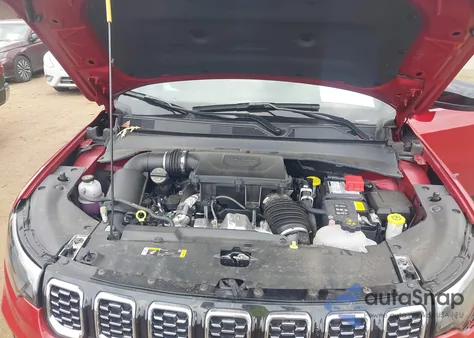 2025 Jeep Compass Limited 4X4 из США, поврежденный, VIN 3C4NJDCN2ST615947